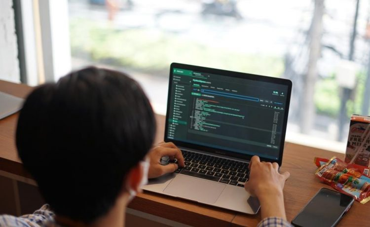 Kerja 4 Jam Sehari 2025: Deep Work, Batch Task & Anti Burnout Berbasis Sains