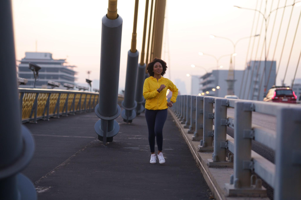 5 Kebiasaan Harian yang Terbukti Mempercepat Pertumbuhan Karier di 2026